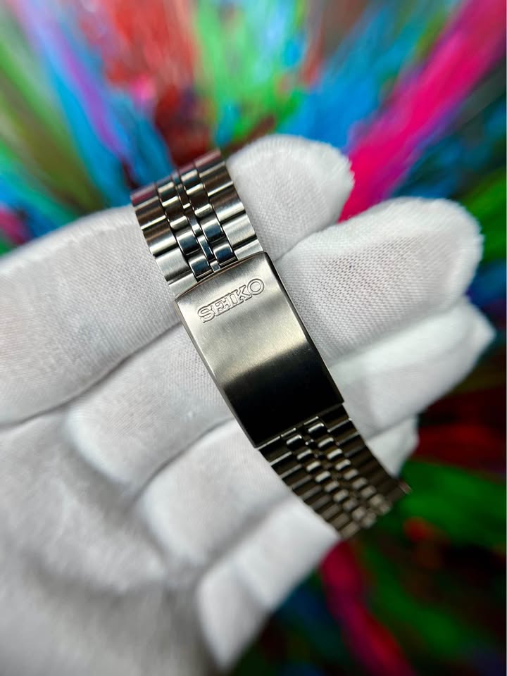 1970s Seiko QZ Blue Sunburst Dial Ref: 0920-8020