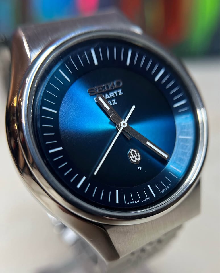 1970s Seiko QZ Blue Sunburst Dial Ref: 0920-8020